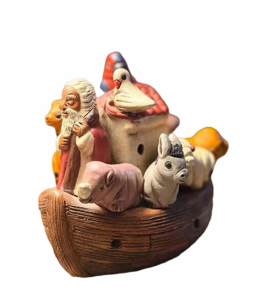 Merida Peru Handmade Clay Pottery Noah's Ark Figurine
